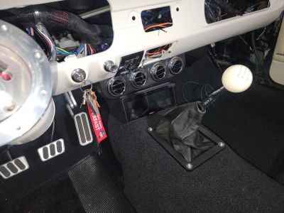 1965_Mustang_-_Dash_-_Shifter_-_Holley_Dash.jpg