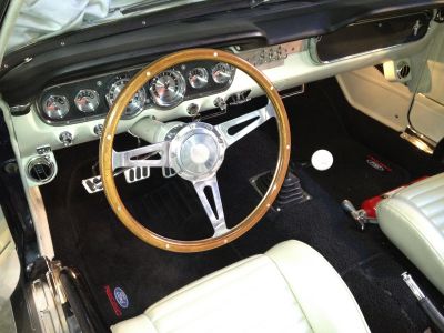 2011-12-10_-_65_Mustang_Interior_4.JPG