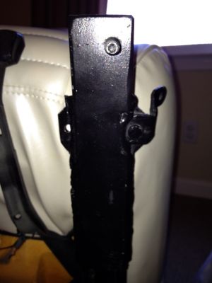 2011-12-10_-_Fiero_Seat_Tracks_Front_Mount_4_-_Copy.JPG